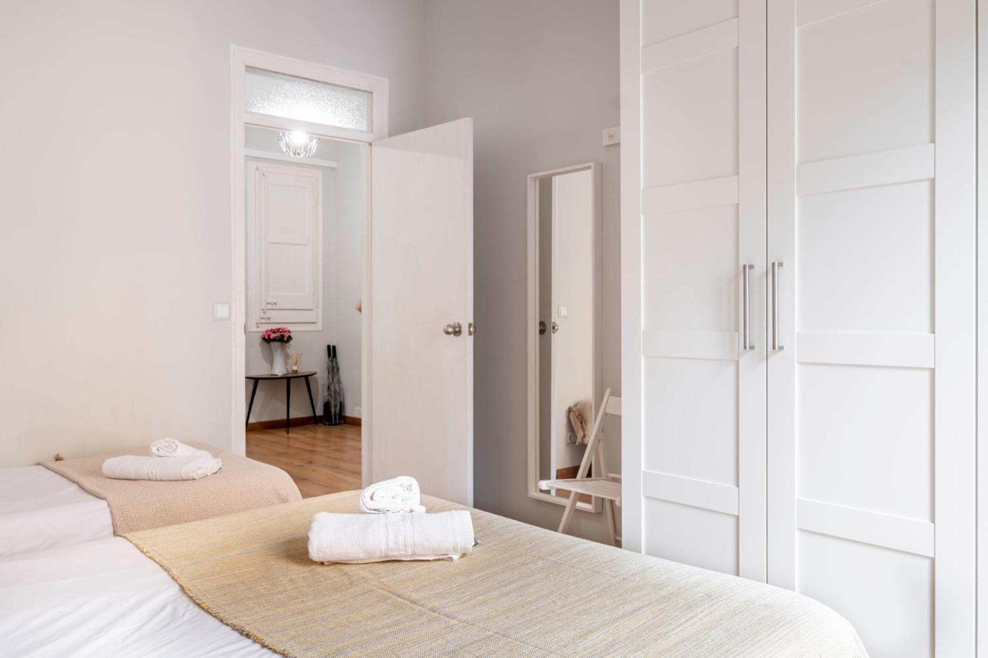 Fira Barcelona Apartment Л'Успіталет-да-Любрагат Екстер'єр фото